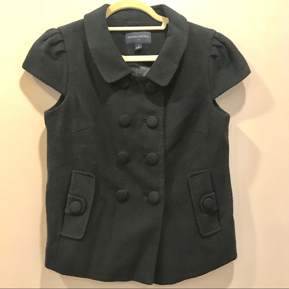 REDUCED: EUC Banana Republic Black Top, Size 4